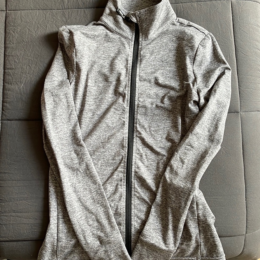 P’tula Bare Zip Up